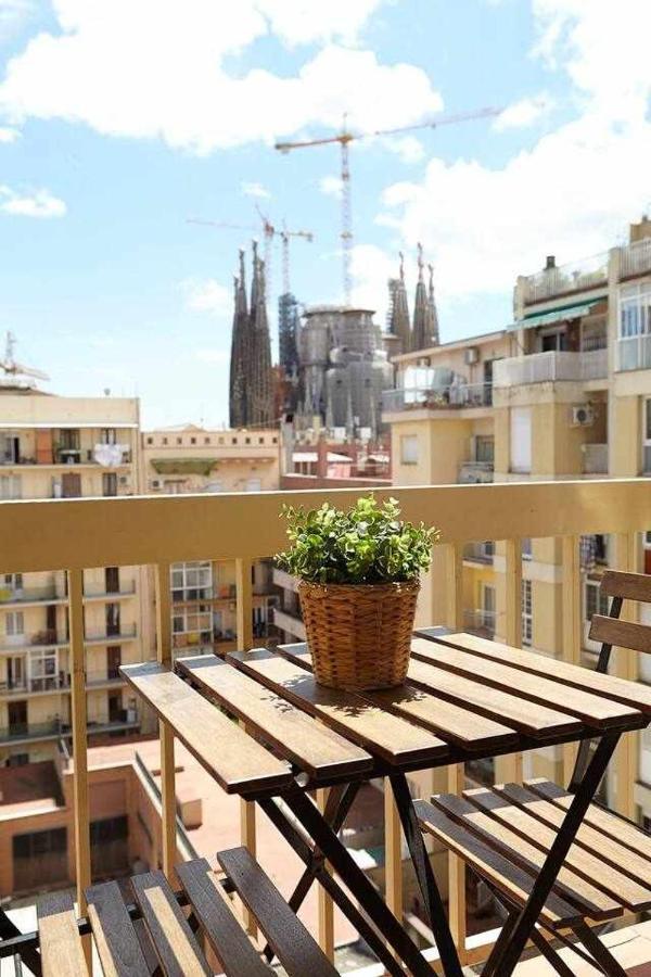 Sagrada Familia Views Nos Preocupa Su Seguridad Apartment Barcelona Exterior photo